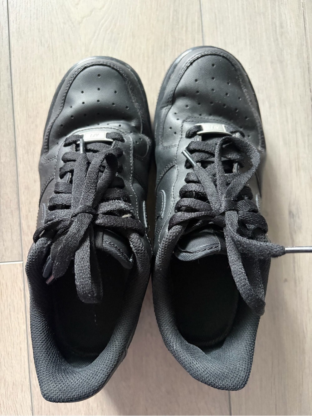 Air Force 1 Nike Black Low-Top Women's Sneakers